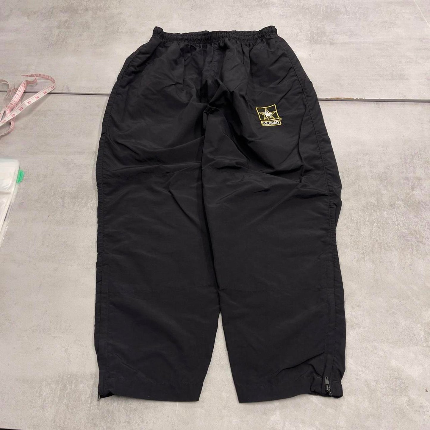 US Army tracksuit bottoms L