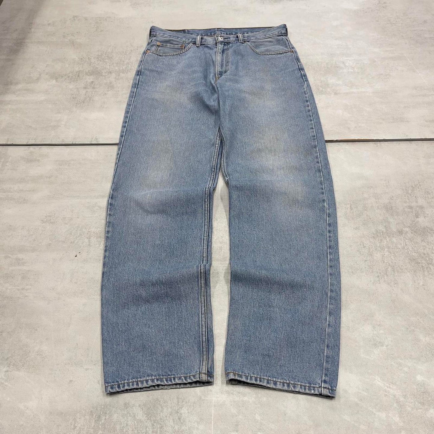 Levis 550 jeans W34 L34 blue loose 90s style skater jeans red tab logo