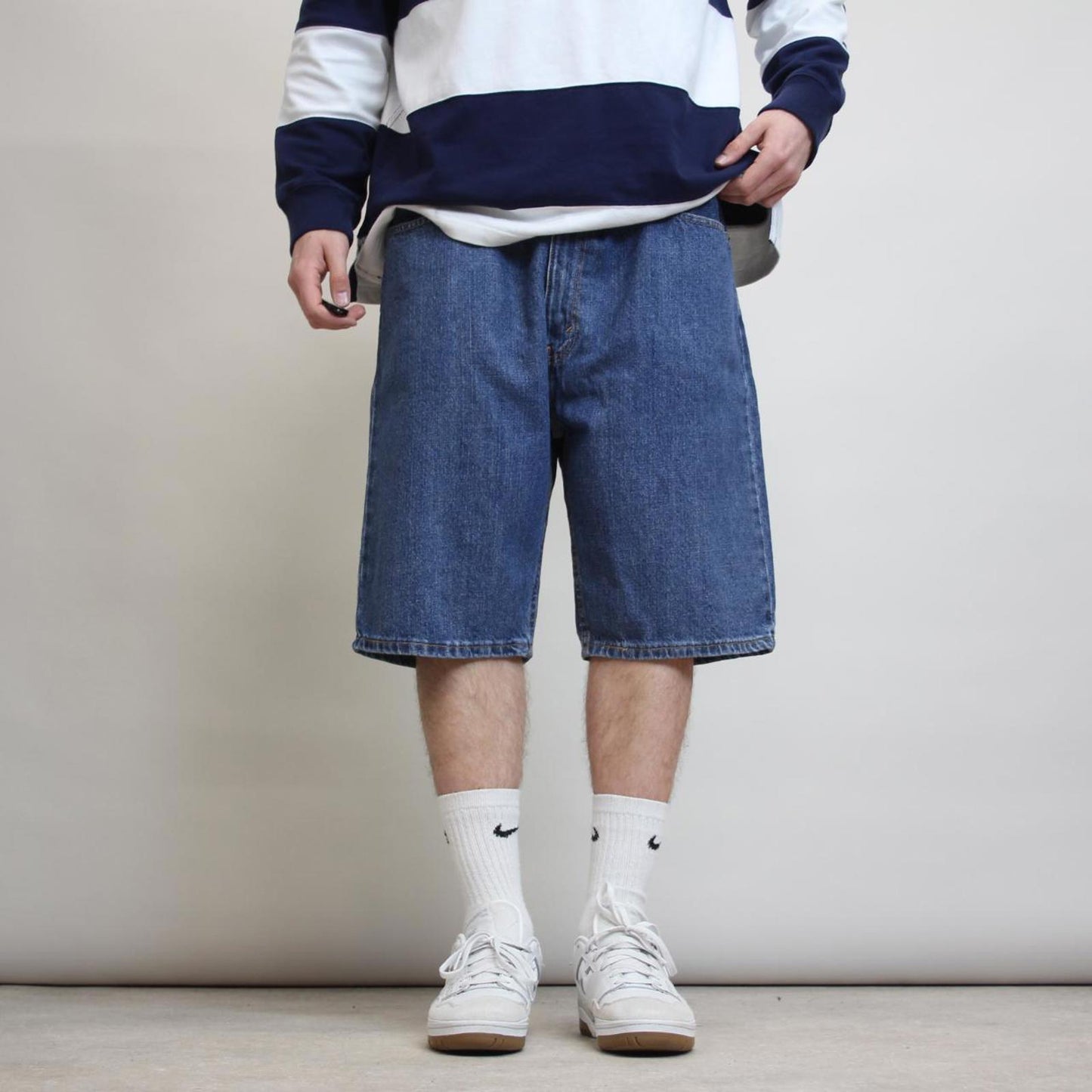 Levi's jean shorts W40