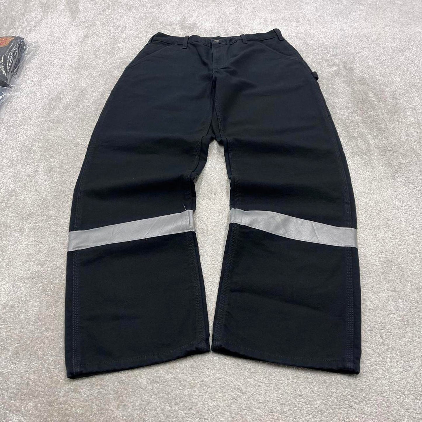 Vintage baggy Carhartt carpenter jeans black 90s skater style W36L34 flannel lined carpenters