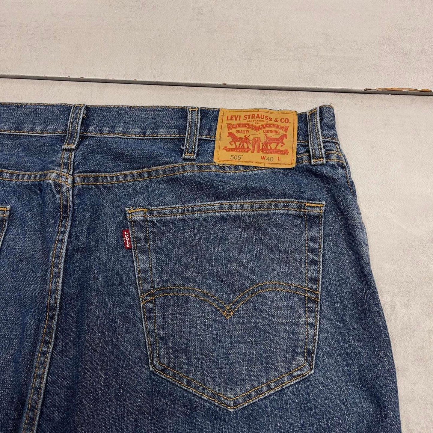 Levi's jean shorts W40