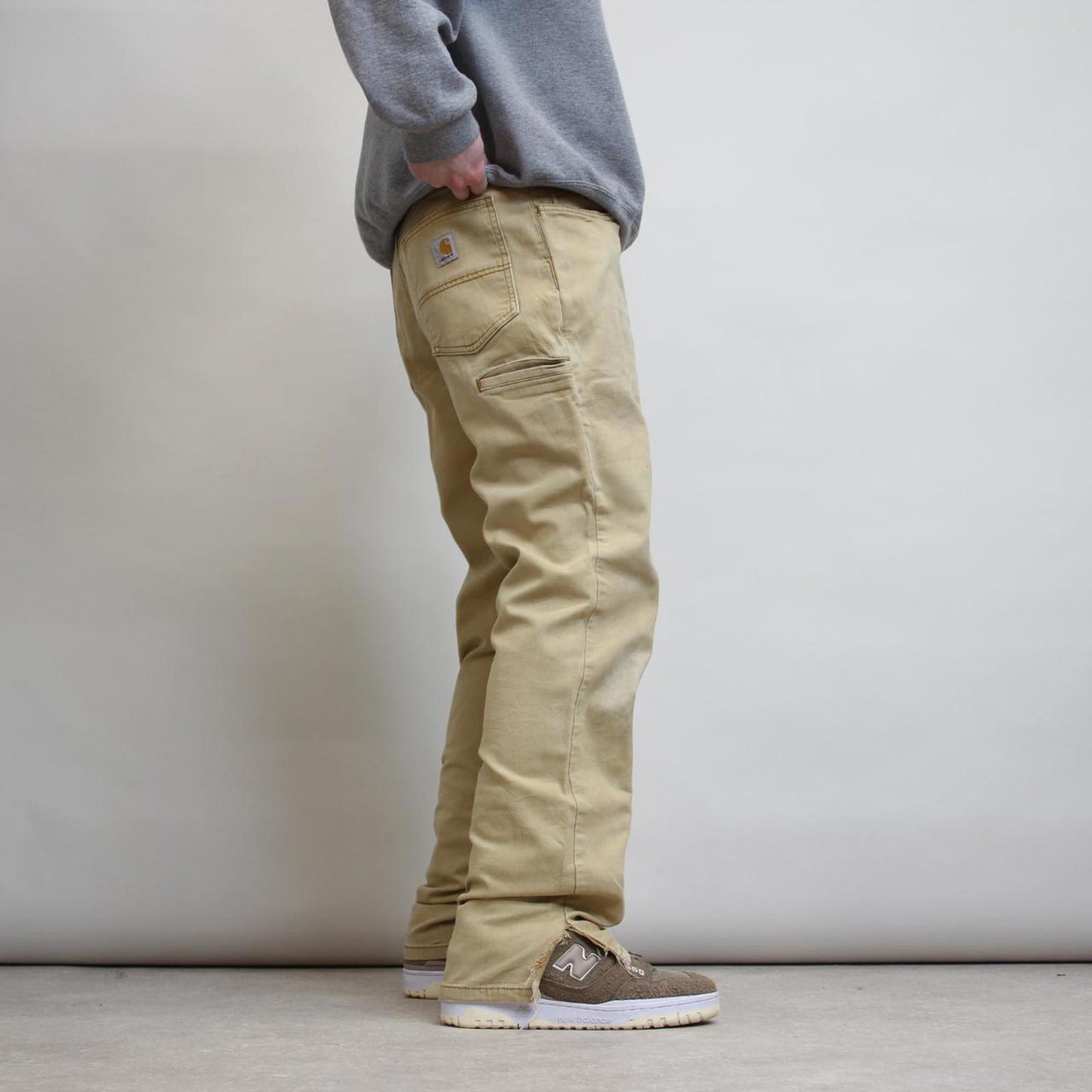 Cream Carhartt carpenter trousers W34L32 relaxed fit skater style pants