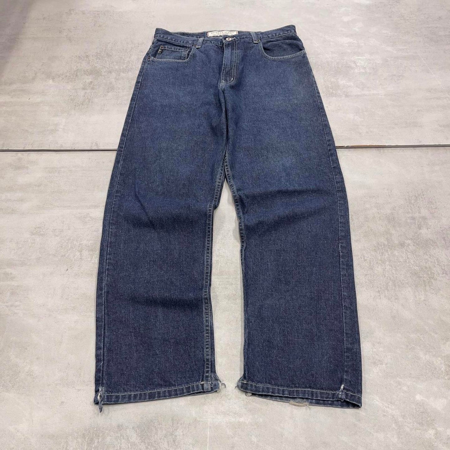 Blue Guess jeans W34 L32 blue loose 90s style skater jeans patch logo