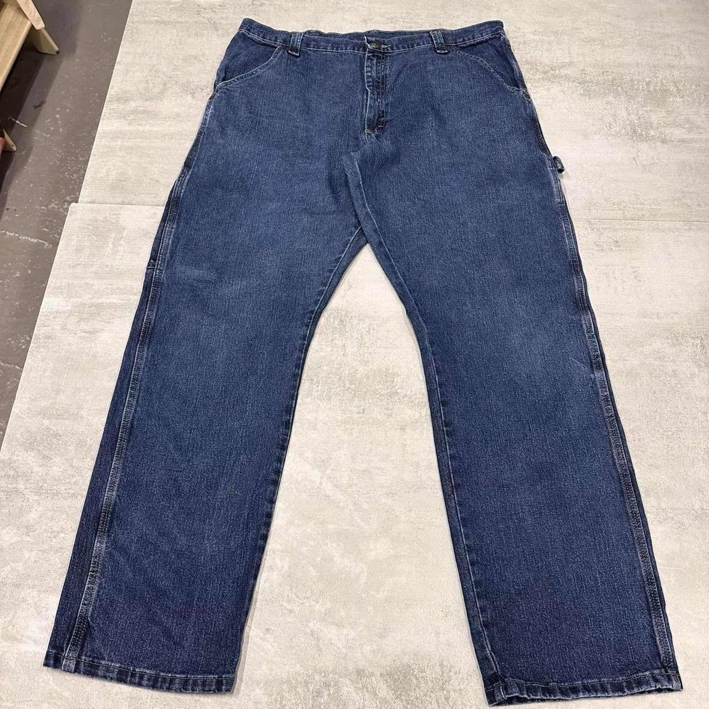 Blue loose Wrangler carpenter jeans W38 L32
