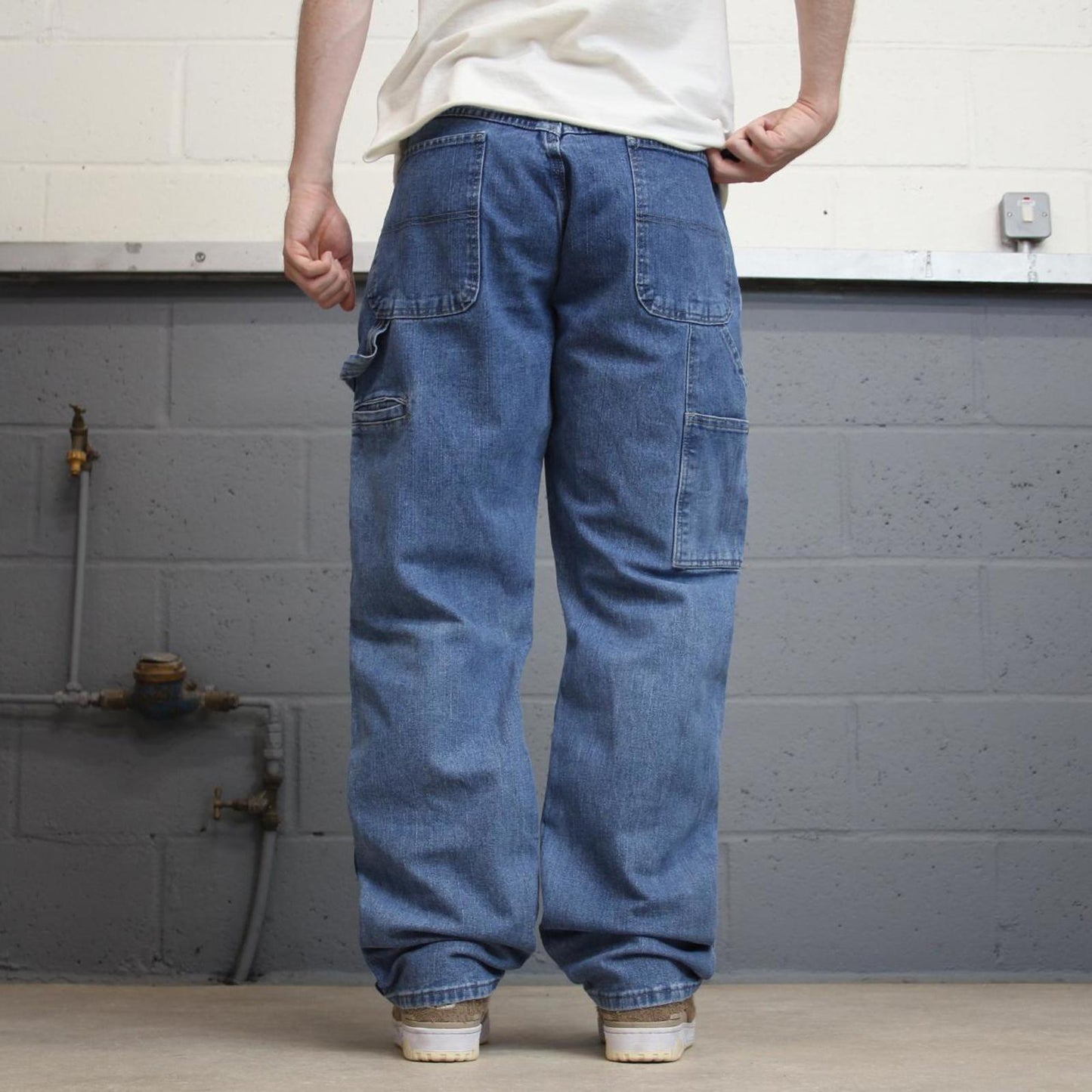 Blue Wrangler carpenter jeans W36L34 loose cargo skater style jeans