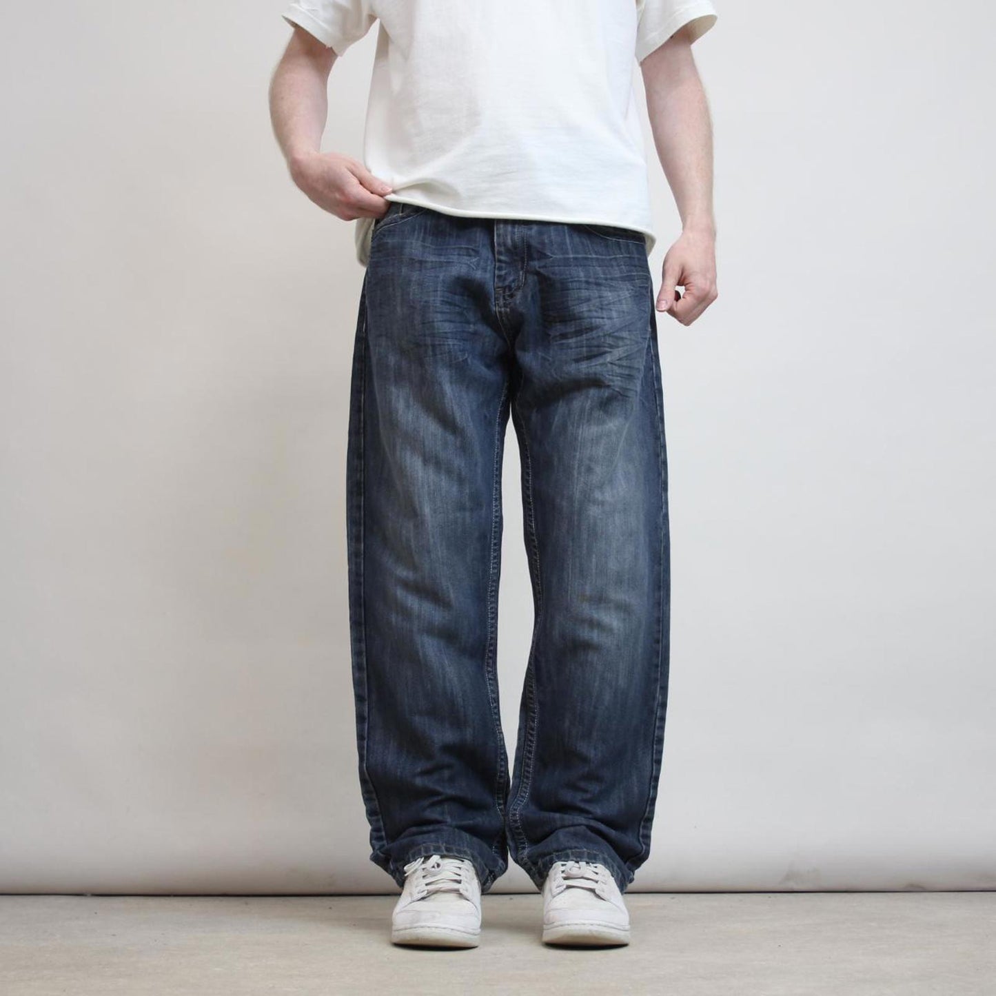 Mens loose Southpole jeans W36 L30 blue 90s style skater jeans