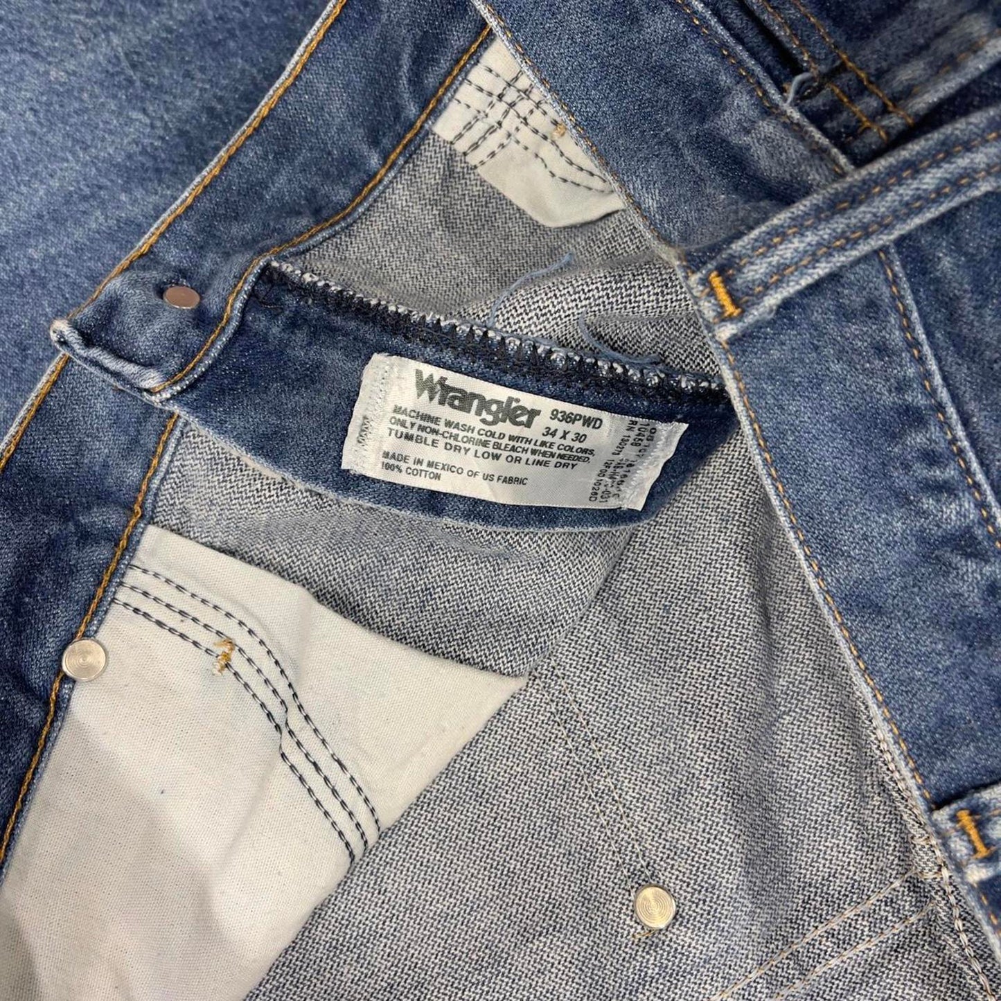 Vintage blue Wrangler jeans W34L30