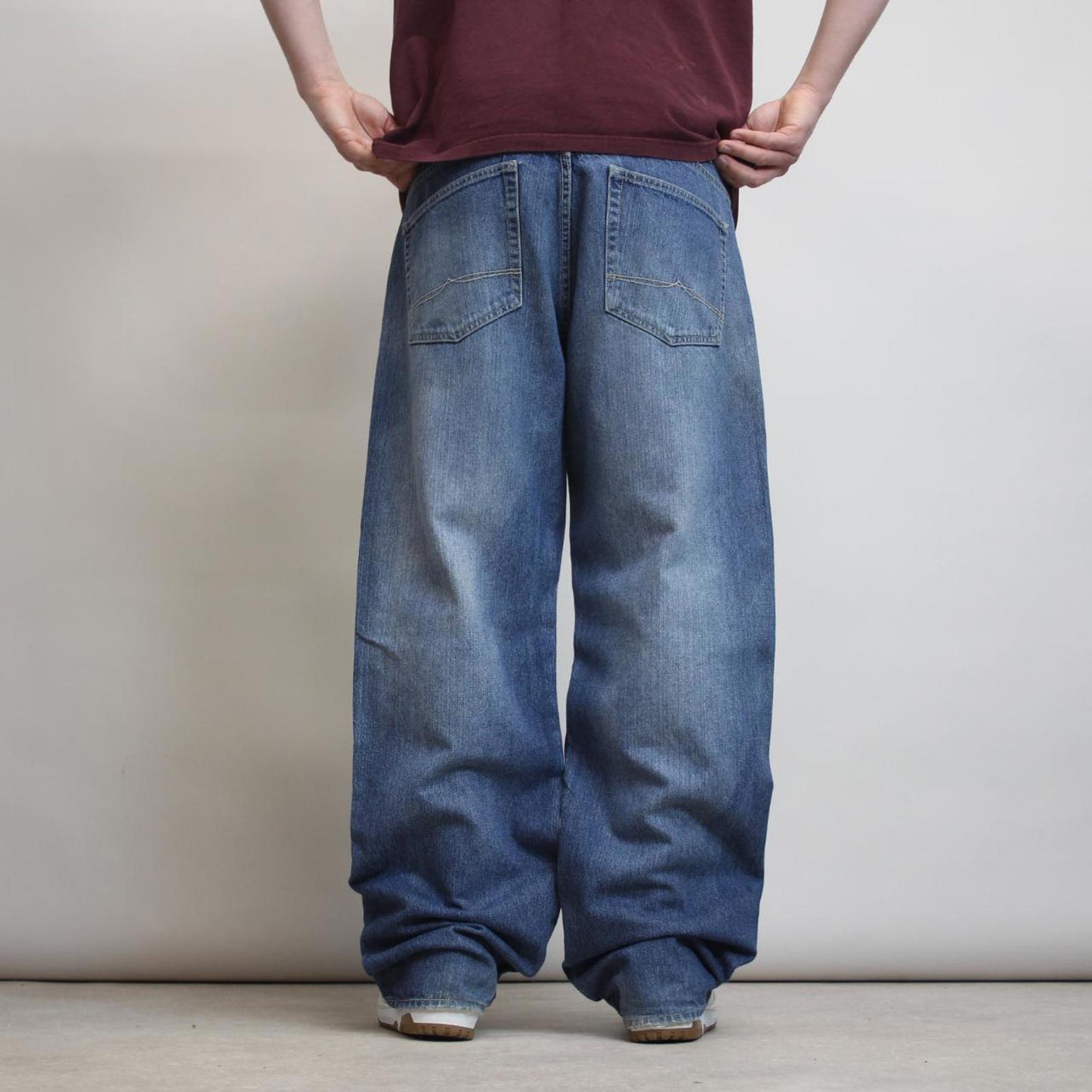 Mens Avirex jeans W36 L34