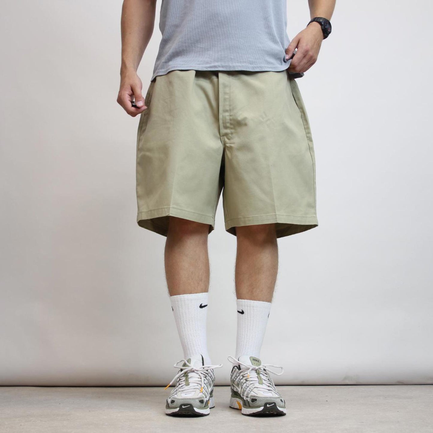 Dickies skate shorts W44