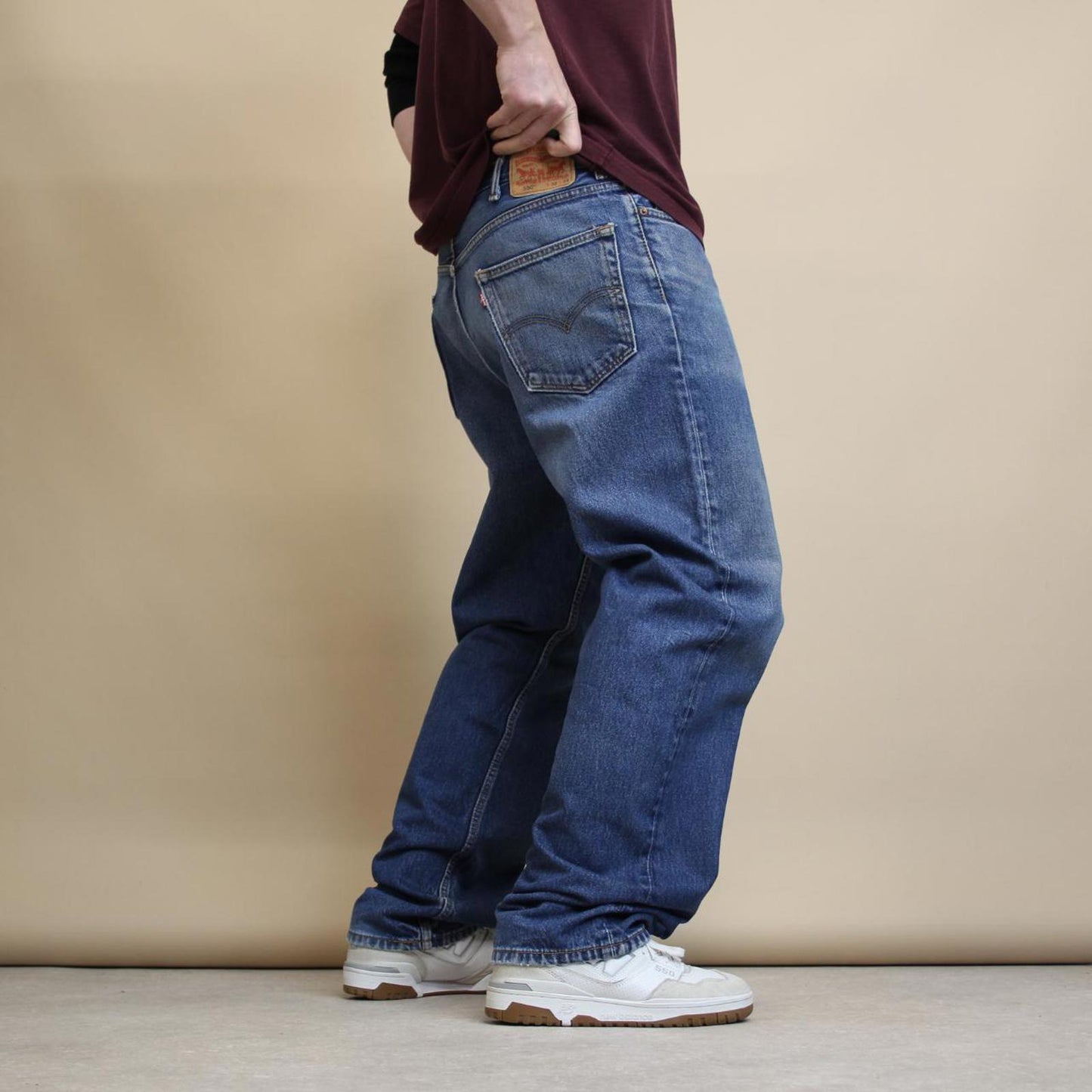 Blue Levi's 550 jeans W38