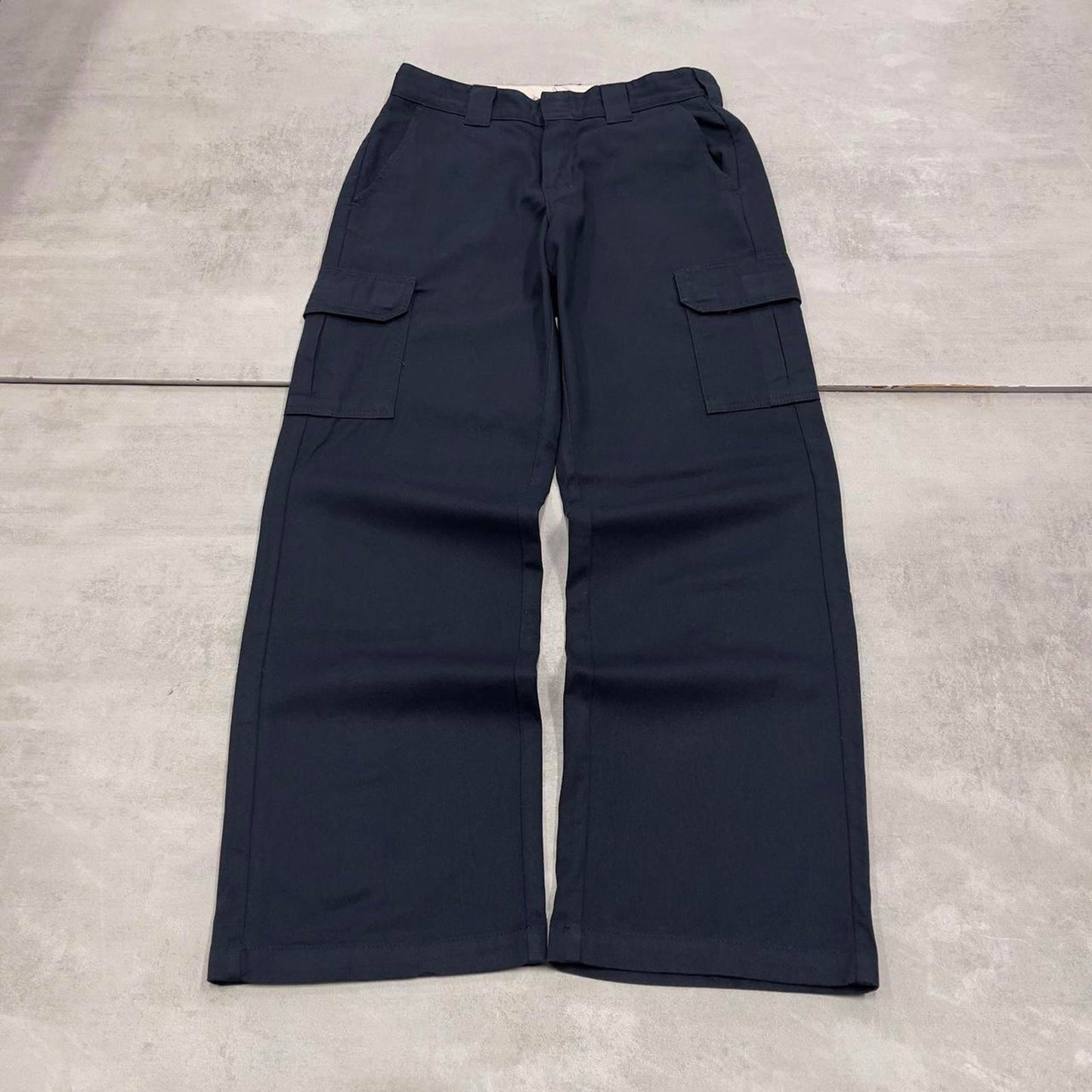 Navy Dickies cargo trousers W30L32
