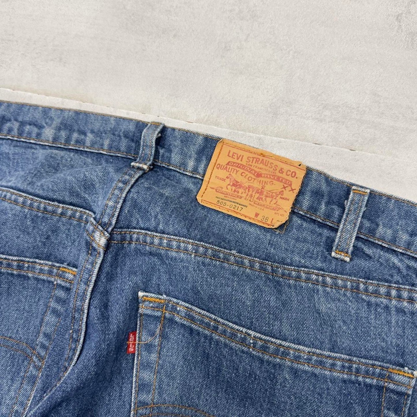 Blue Levis 505 jeans W36L30 loose straight leg y2k style pants red tab logo