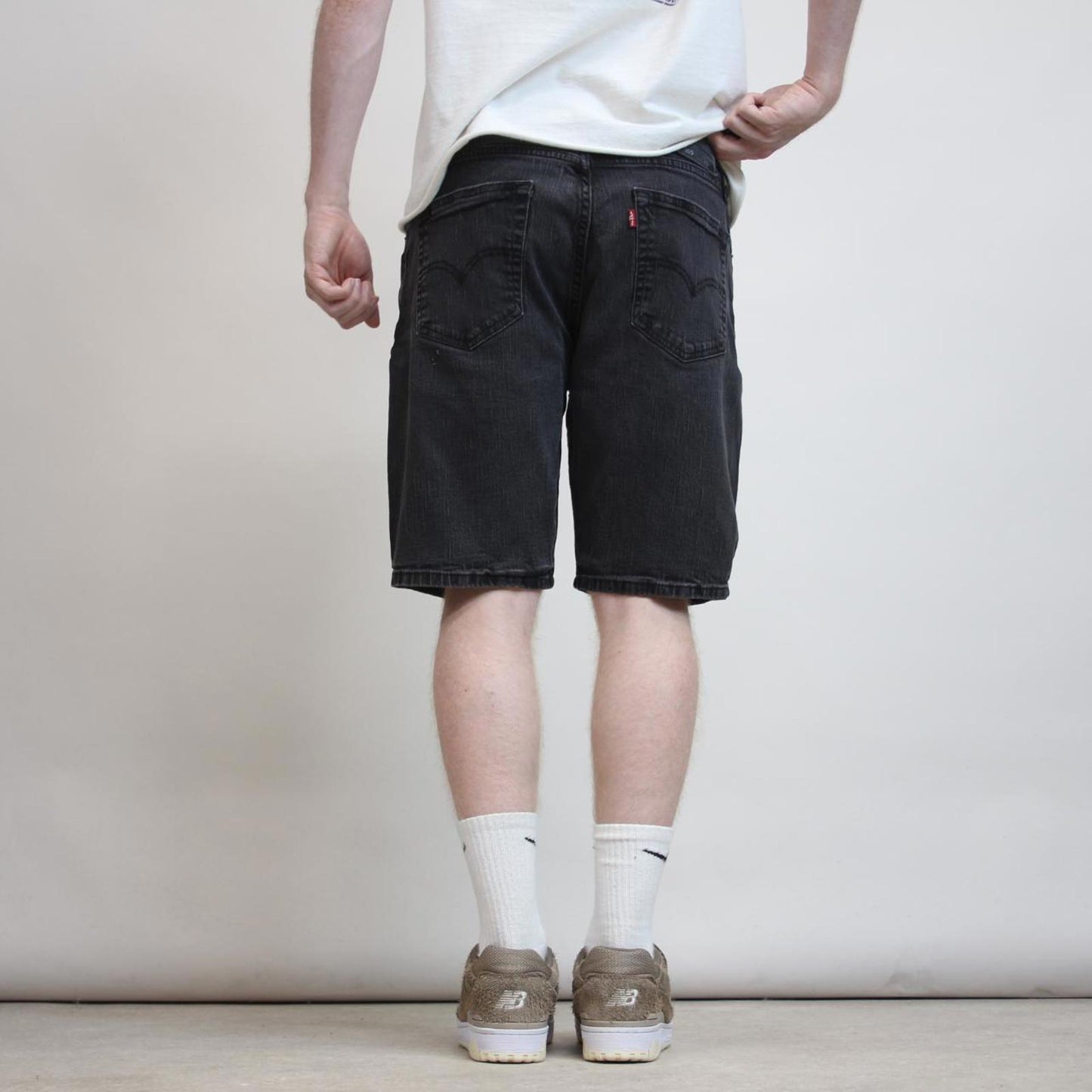 Mens Levi’s 505 jorts W34