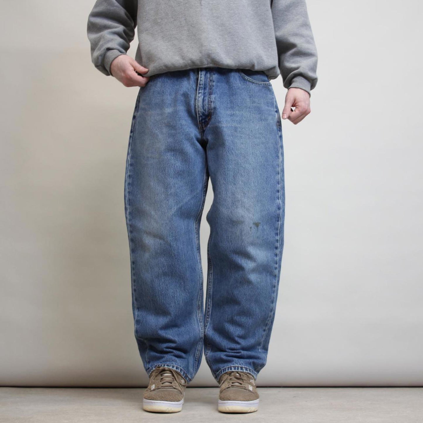 Blue Levis 550 jeans W36 L30 loose 90s style denim red tab logo skater style jeans