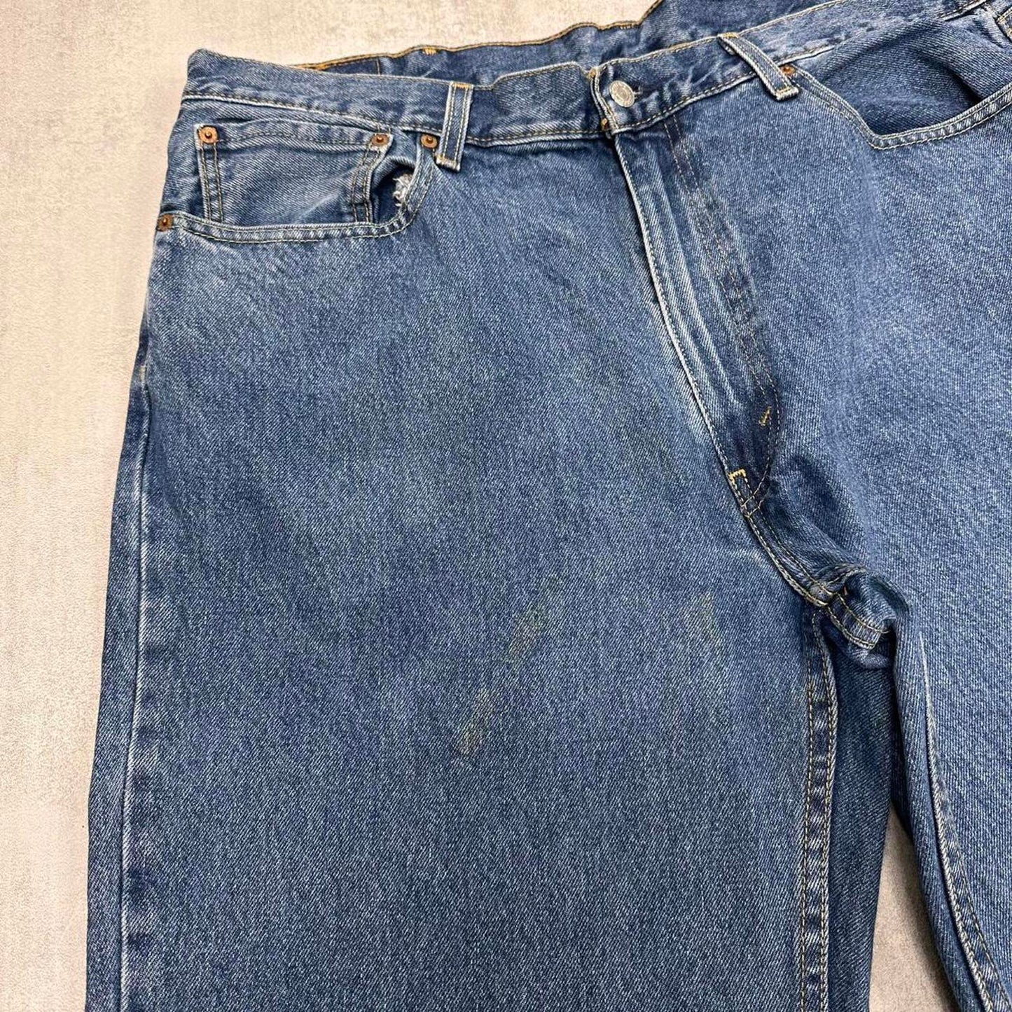 Blue Levi's 550 jeans W40L34