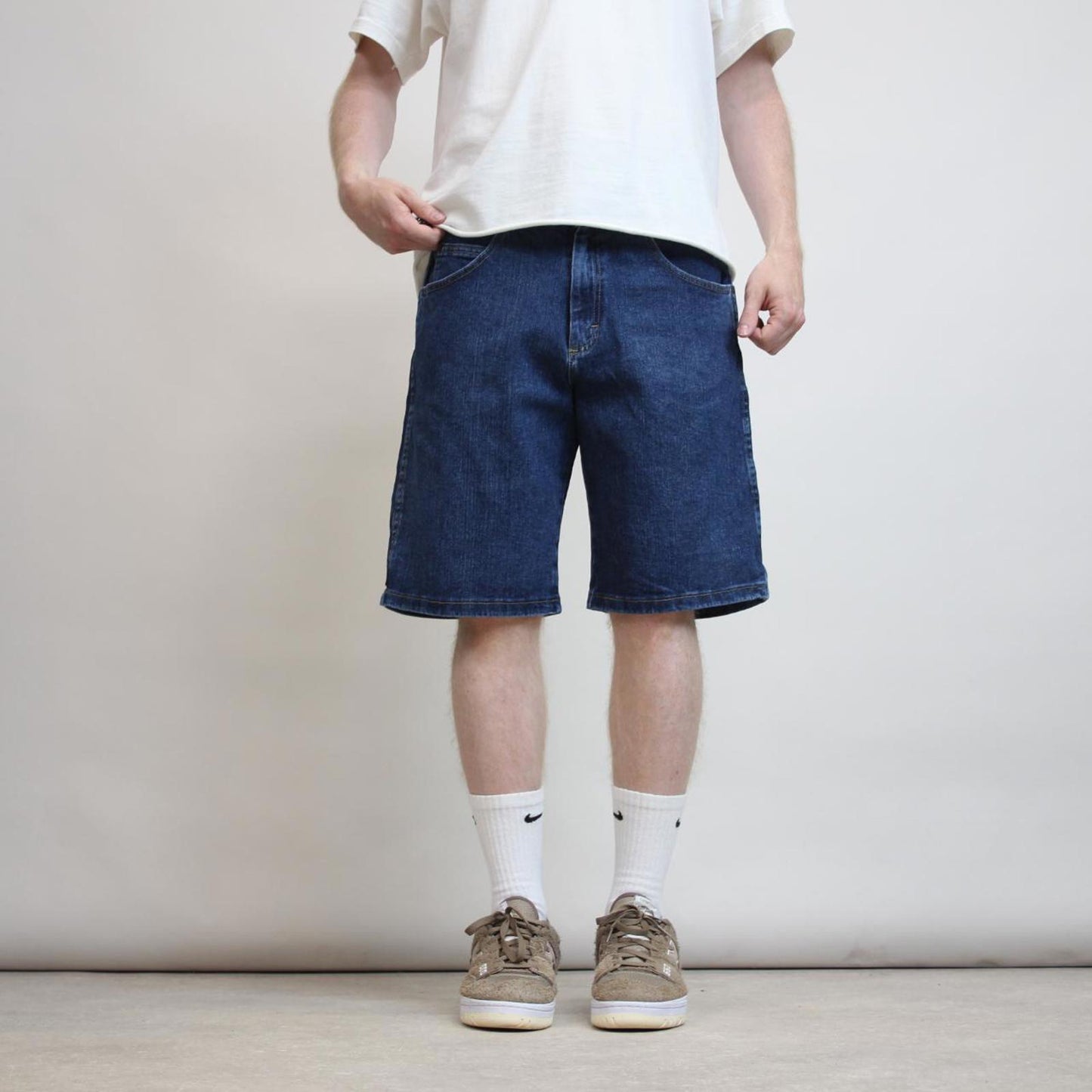 Mens Loose Wrangler jorts W34 blue loose denim skater style shorts