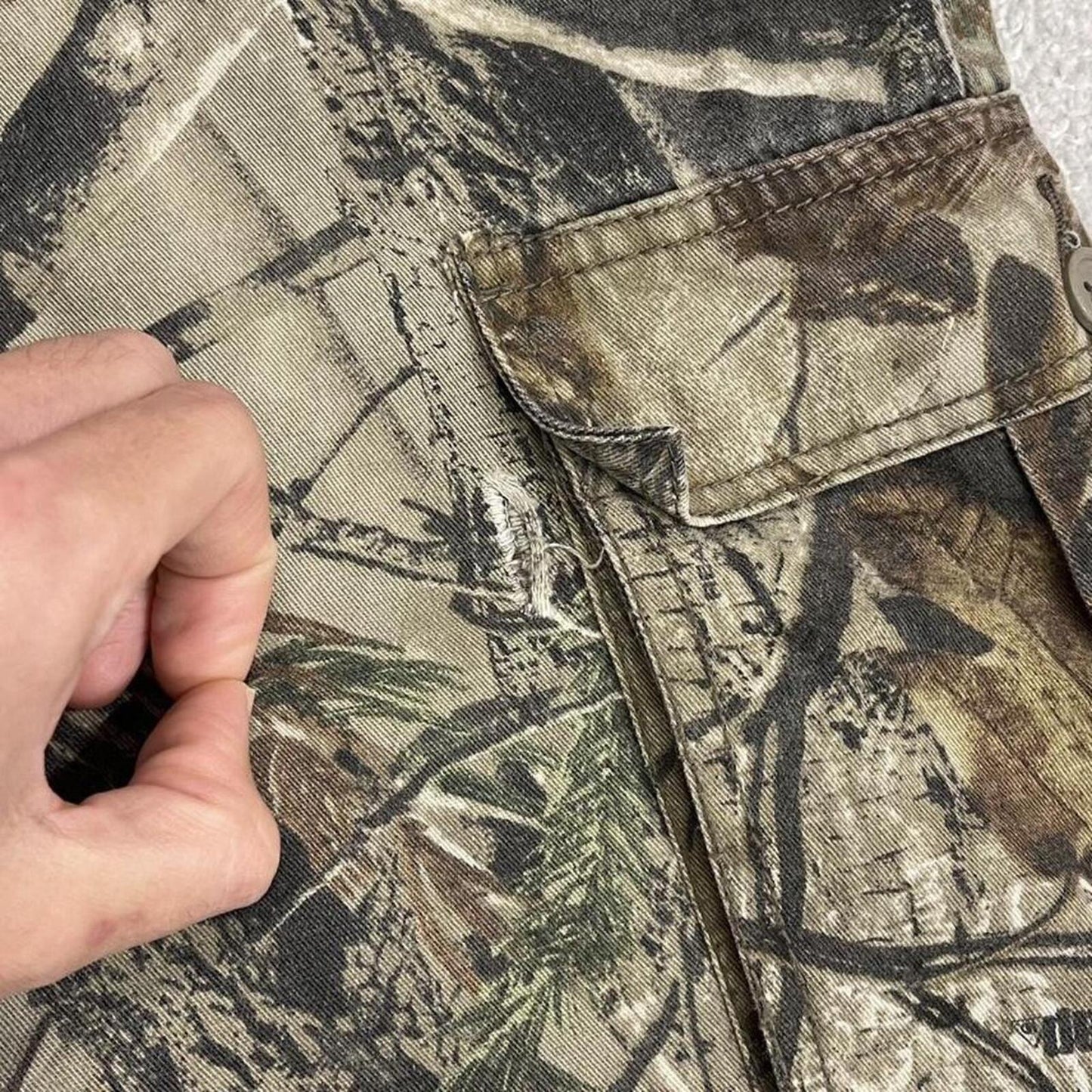 Realtree baggy camo cargo pants khaki Loose floaty leg Spartan camouflage hunting cargos