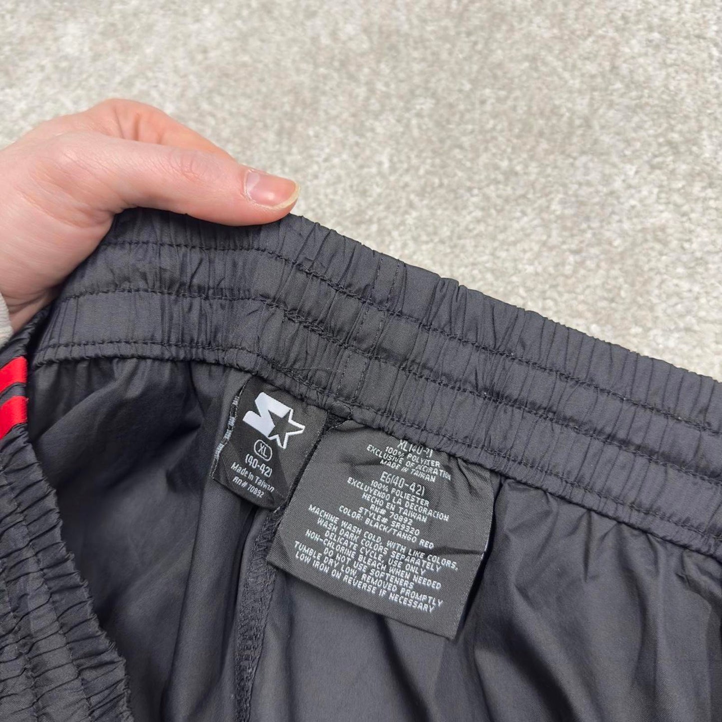 Vintage baggy Y2K Starter tracksuit bottoms black Unlined embroidered logo gym loose track pants