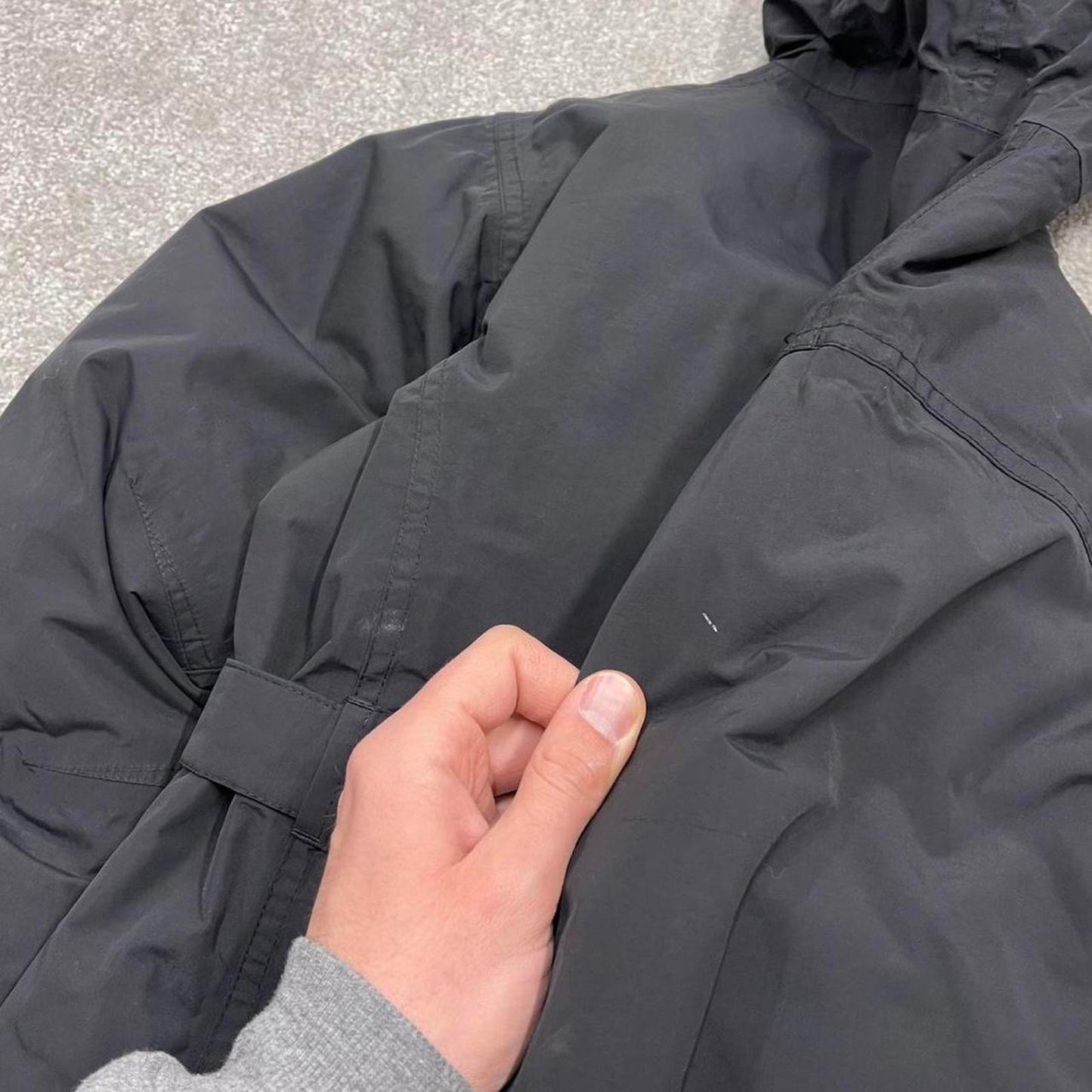 North Face HyVent puffer jacket L girls black y2k 00s style tech windbreaker autumn winter