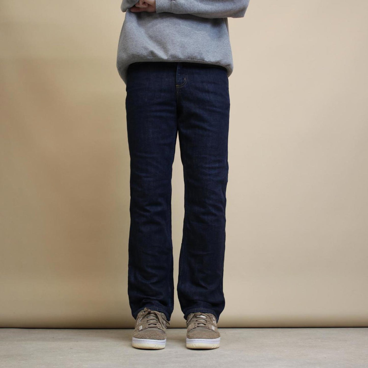 Blue Carhartt jeans size 6 short W30L30 straight leg denim jeans