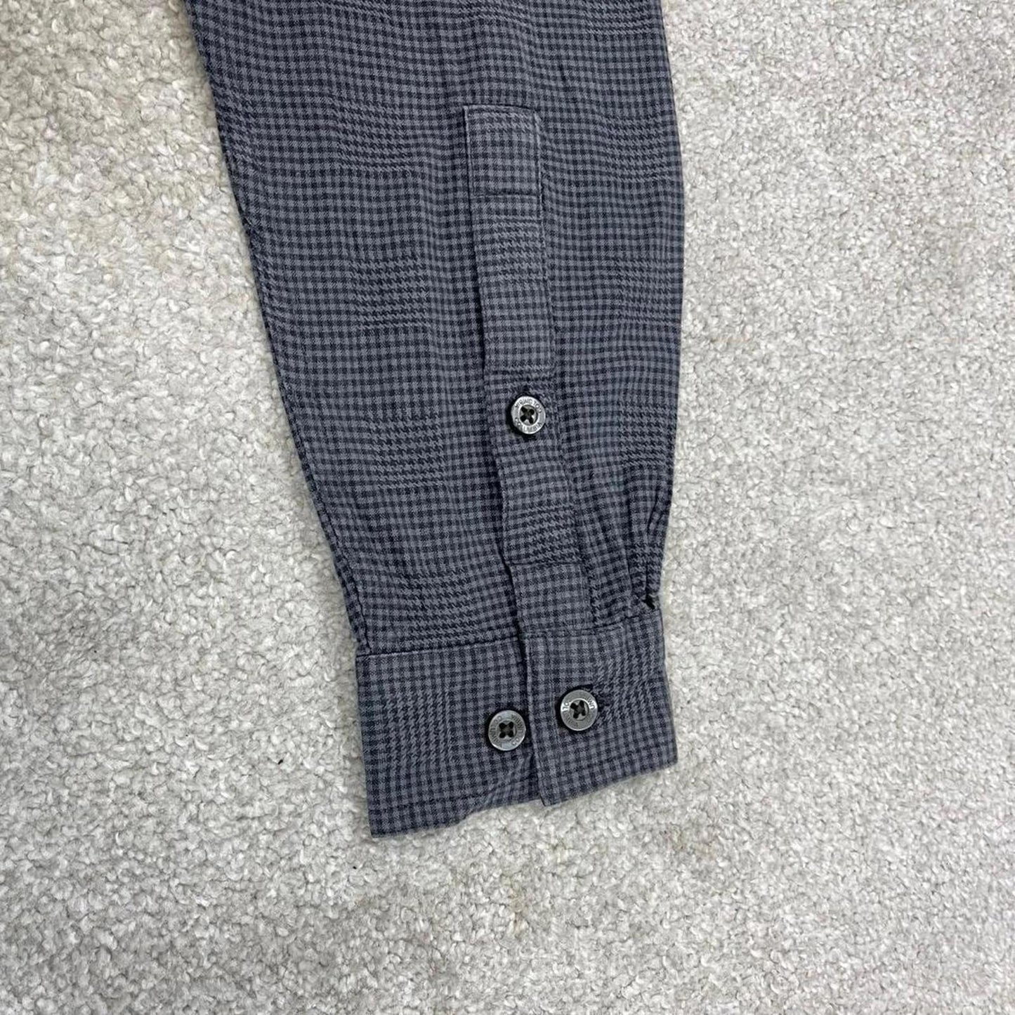 Grey checkered Columbia technical shirt Small men's long sleeve button up autumn y2k style