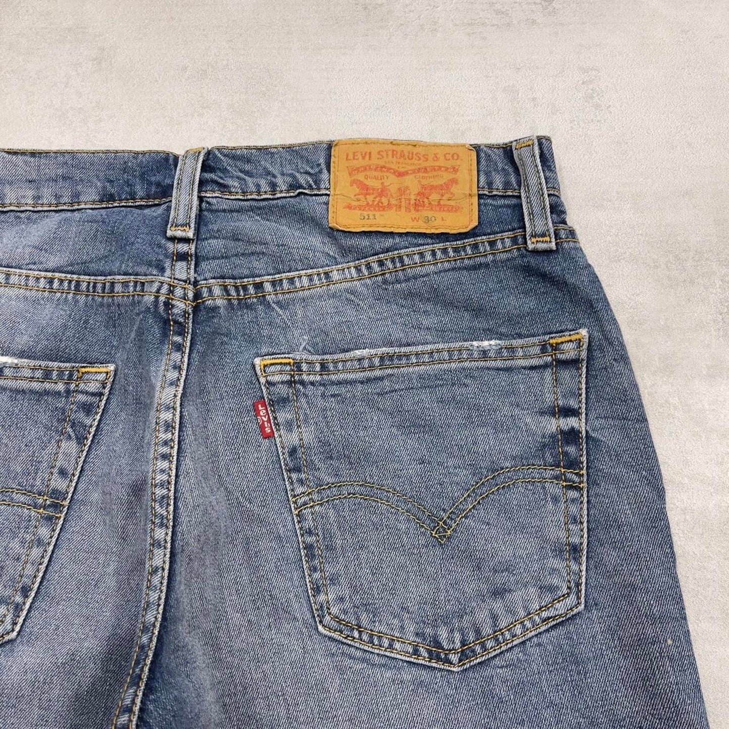 Mens Levi’s jorts W30