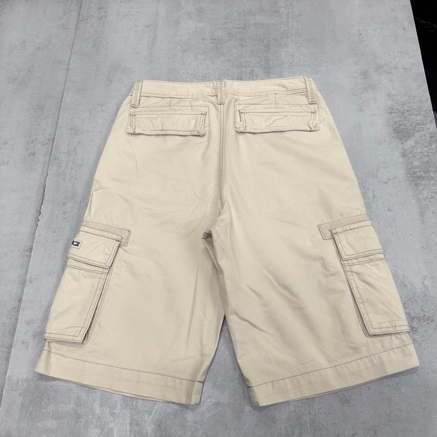 Tommy Hilfiger cargo shorts W30