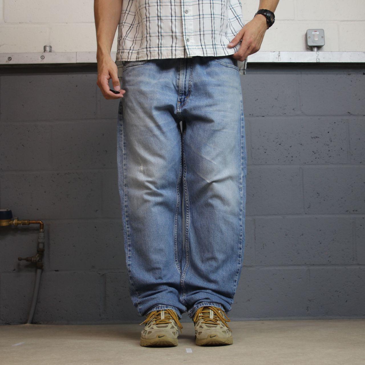 Levi’s 505 jeans Y2K W38L32 blue Levi’s straight leg surf style pants  red tab logo