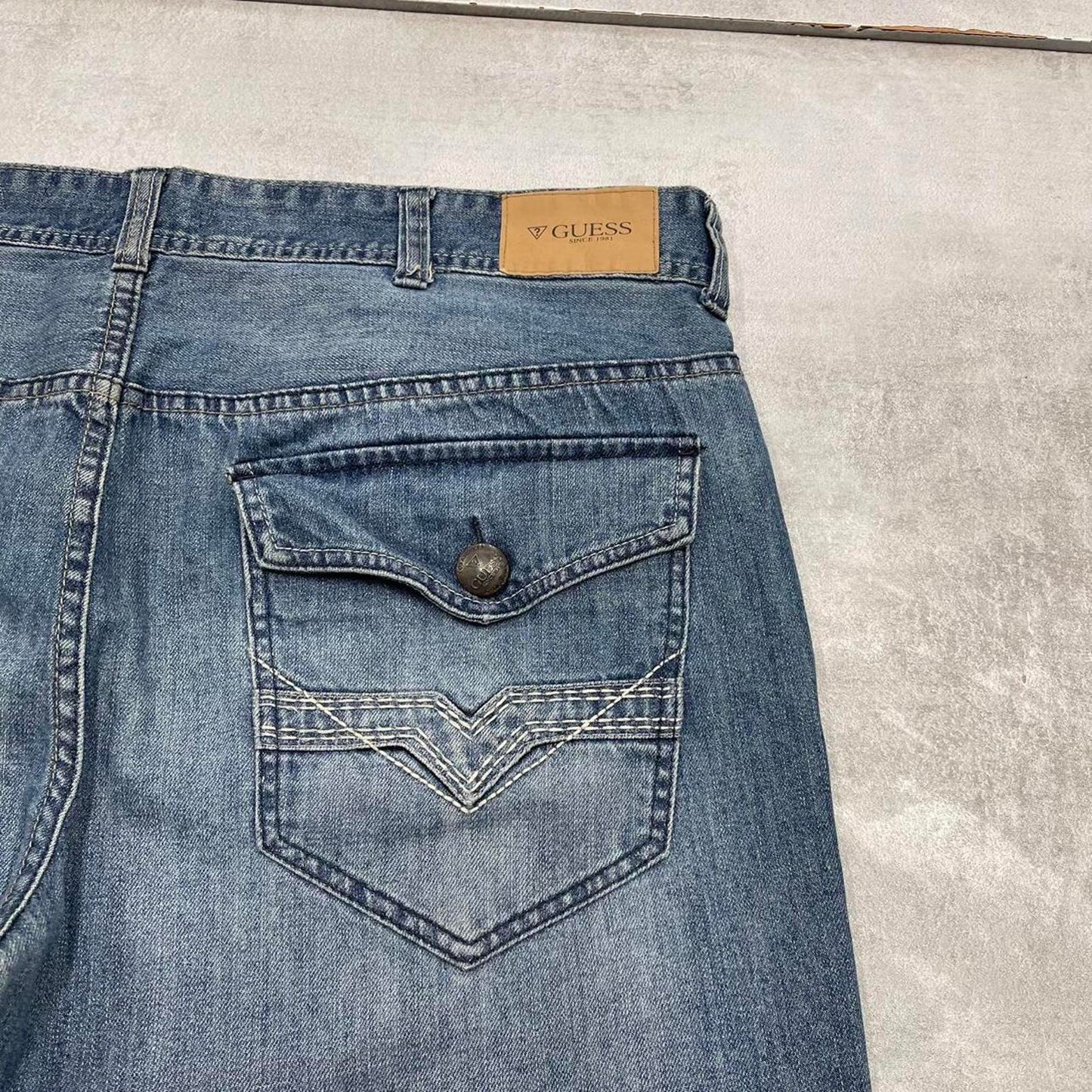 Mens GUESS denim shorts W40