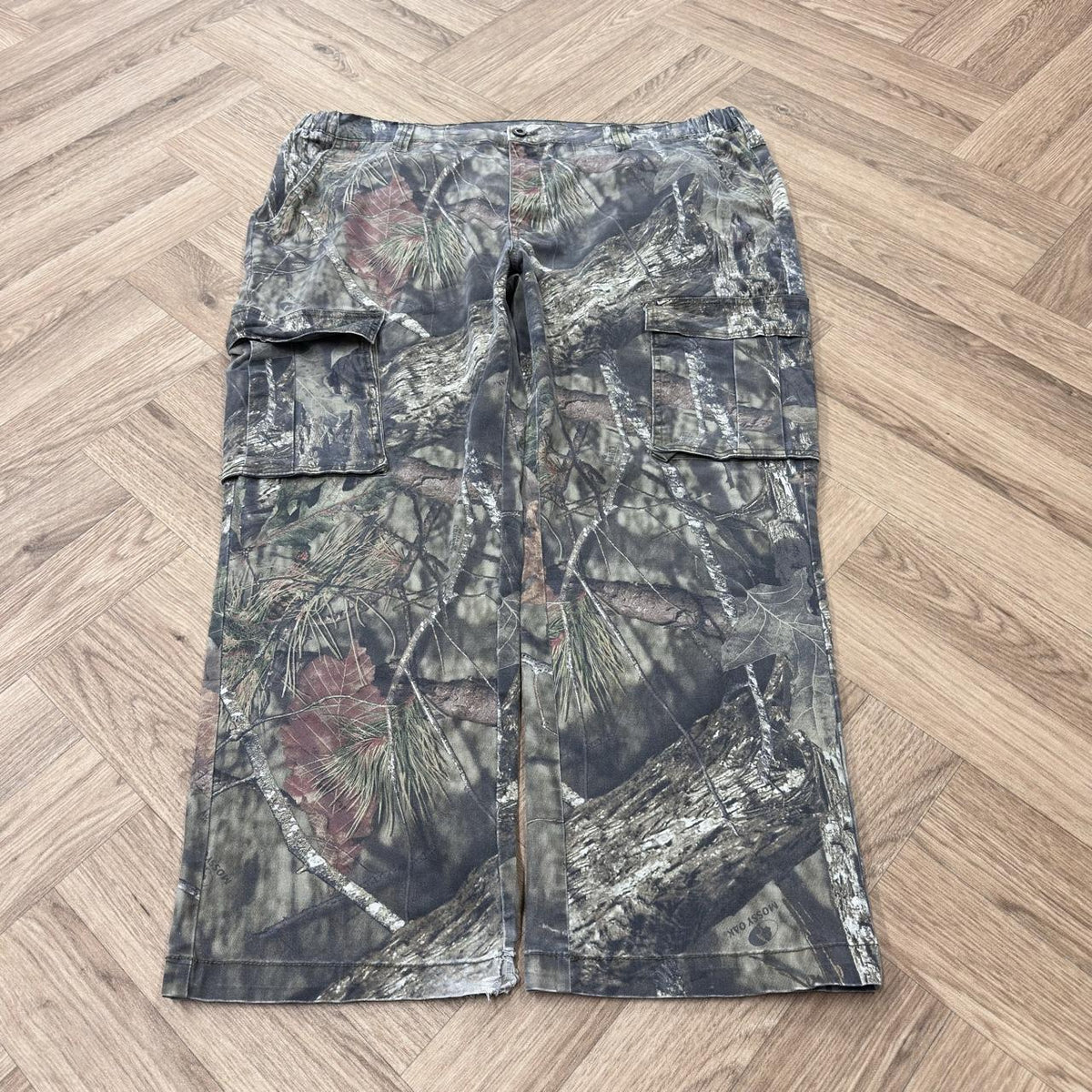 Vintage baggy mossy oak camo cargo pants Loose leg camouflage utility combat hunting trousers