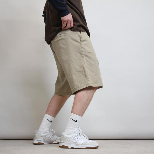 Loose Lee chino shorts W44
