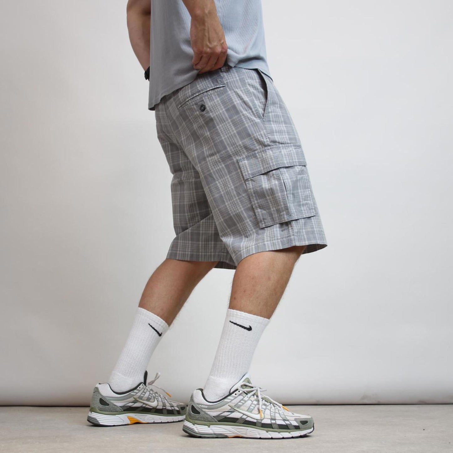 Baggy Checkered Dockers cargo shorts W36