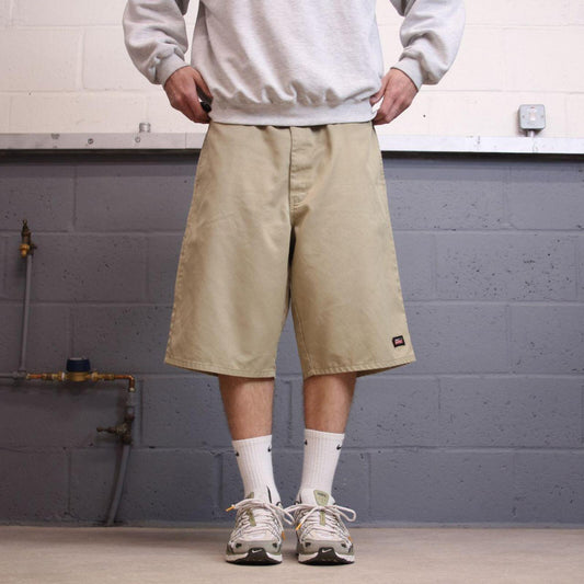Y2K Dickies baggy carpenter shorts skater style khaki W40