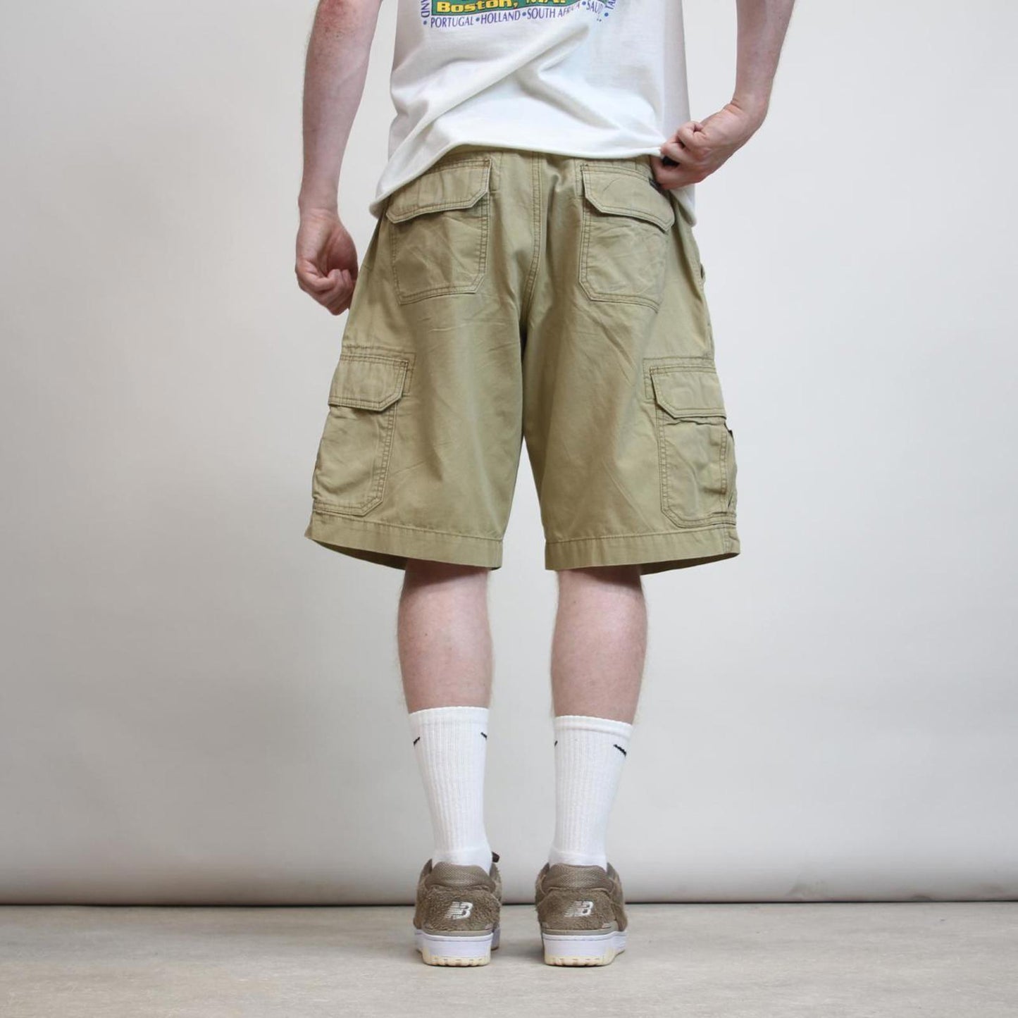 Mens Eddie Bauer cargo shorts W36