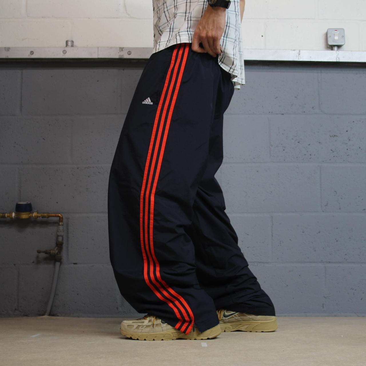 Baggy Y2K Adidas tracksuit bottoms navy XL Embroidered side stripe track pants