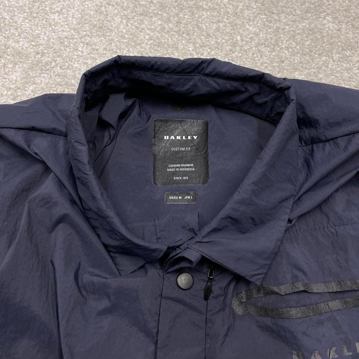 Y2K Oakley lightweight technical shirt navy