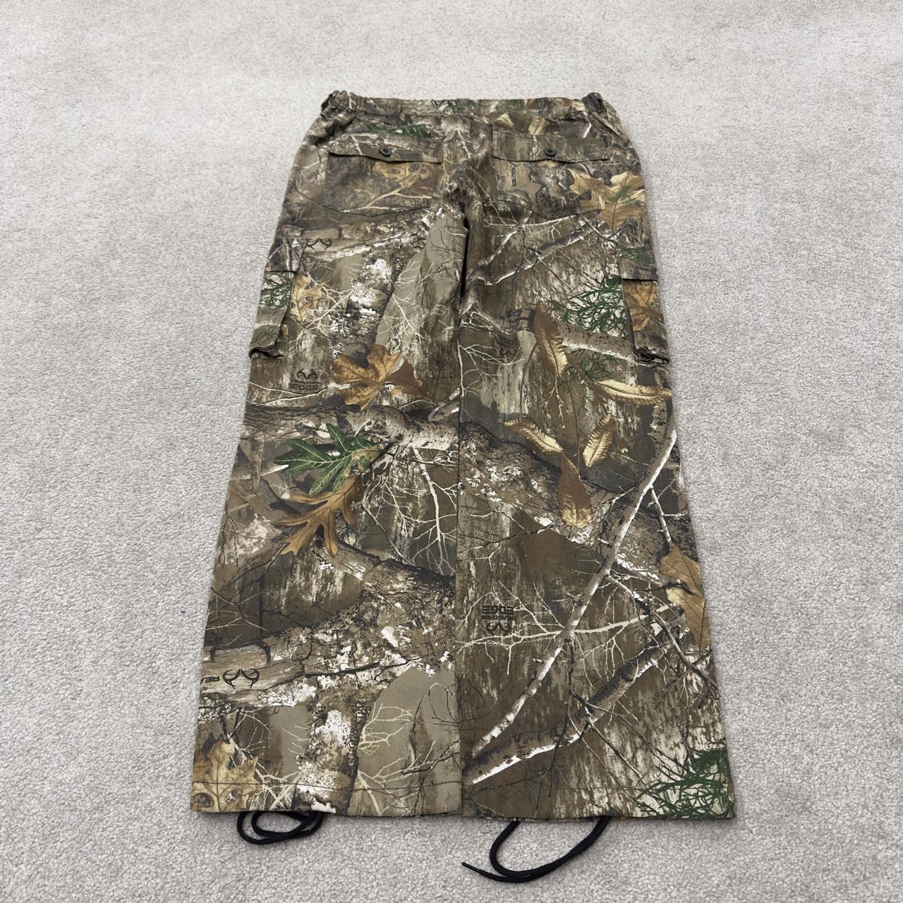 Realtree baggy camo hunting style cargo pants Y2K khaki camouflage pattern utility trousers