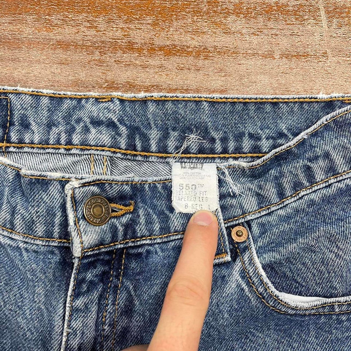 Blue Levi's 550 jeans 8
