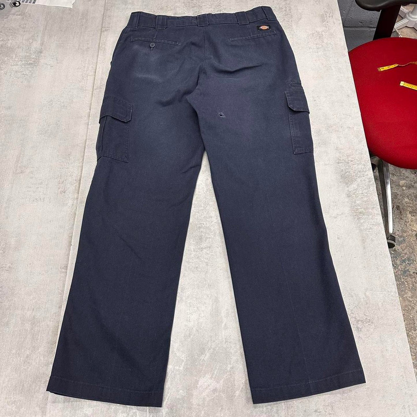 Navy Dickies cargo pants W36L32 loose twill chino style skater cargos
