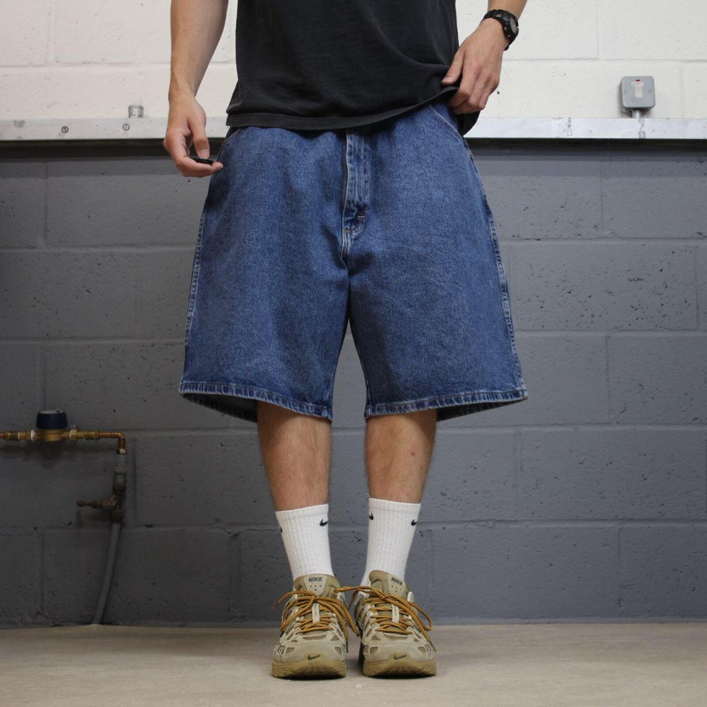 Baggy Wrangler denim jean shorts blue Loose wide leg skater style jorts