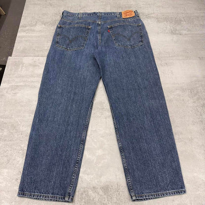 Blue baggy Levi's 550 jeans W38L30 loose denim