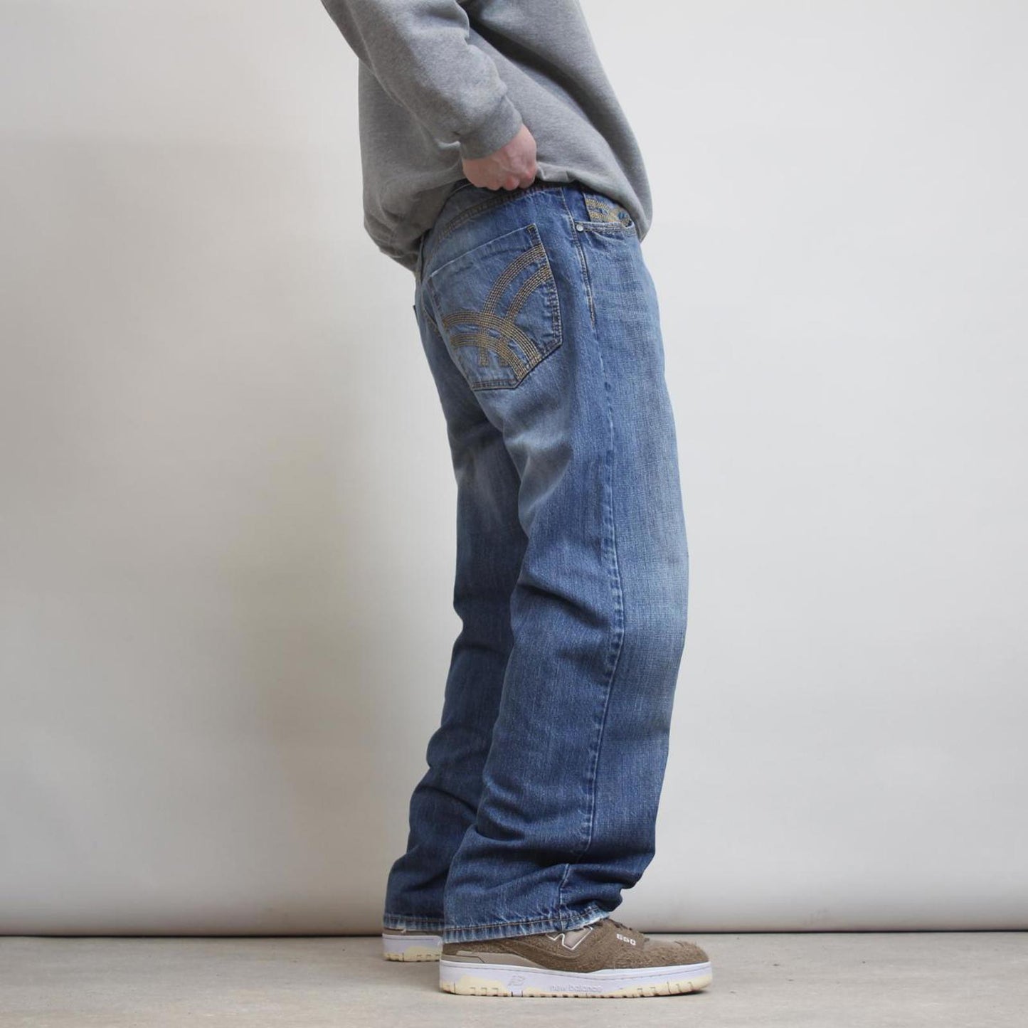 Blue embroidered jeans W36 L32 loose embroidered smoke rise jeans