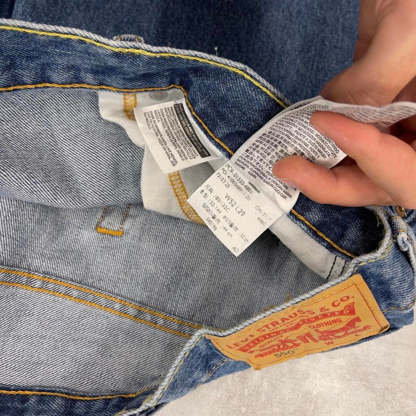 Levis 550 jeans W52L32 blue loose 90s relaxed style skater jeans red tab logo