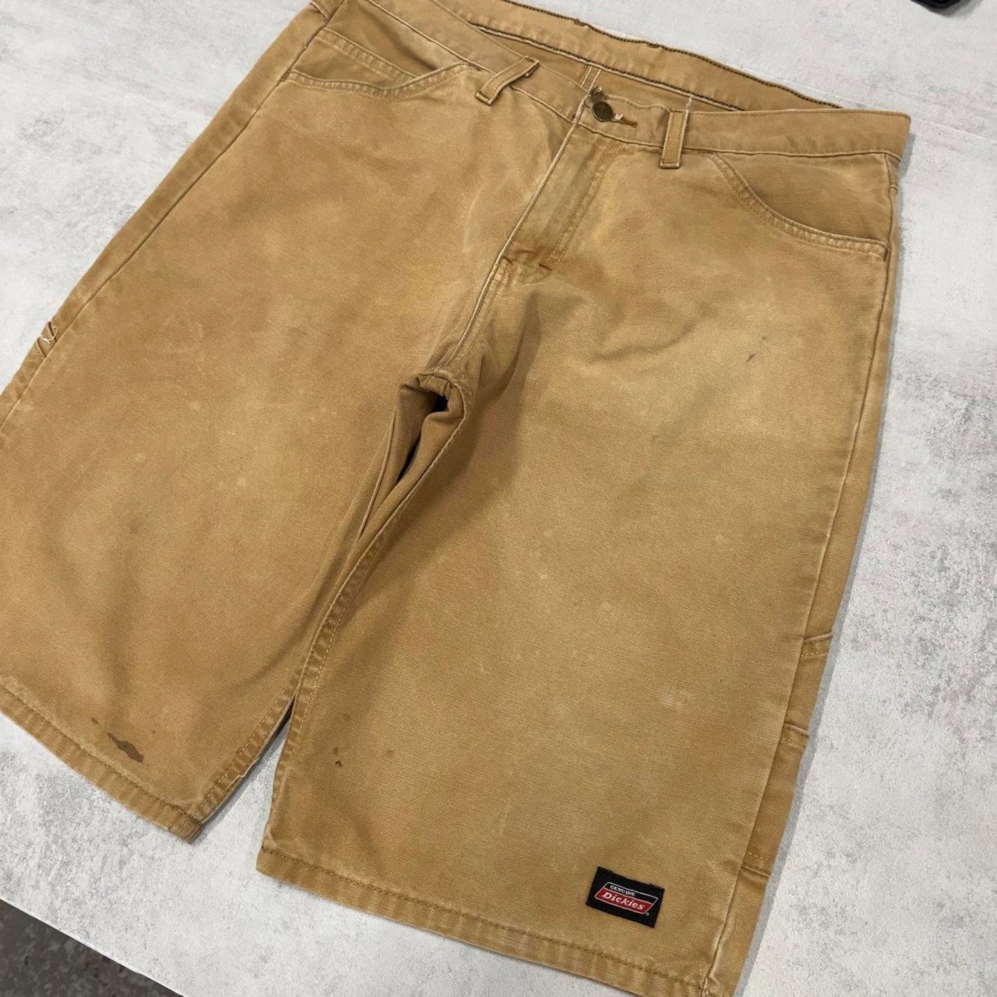 Baggy Dickies carpenter shorts W36 loose Tan canvas skater style jorts
