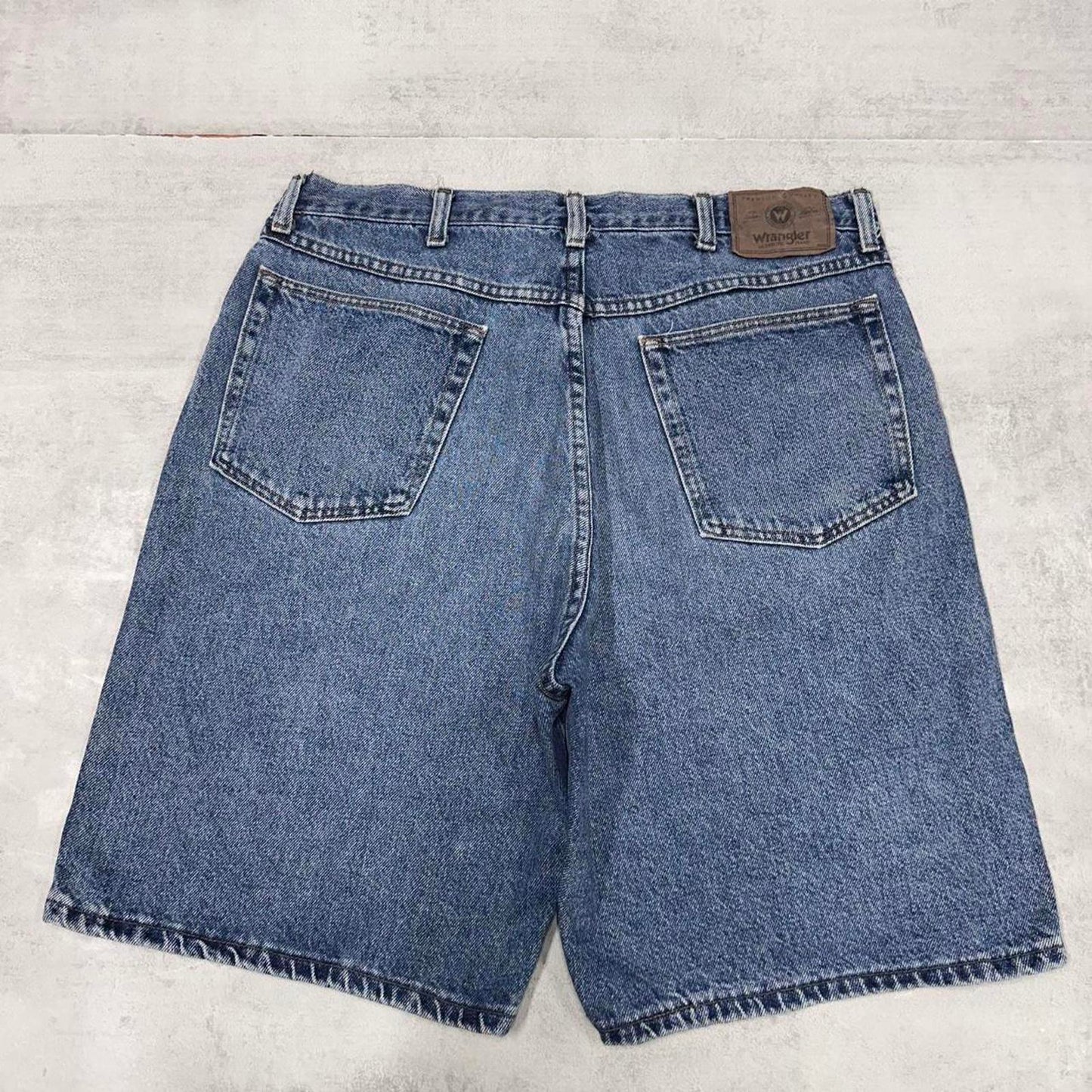 Mens baggy Wrangler jorts W34