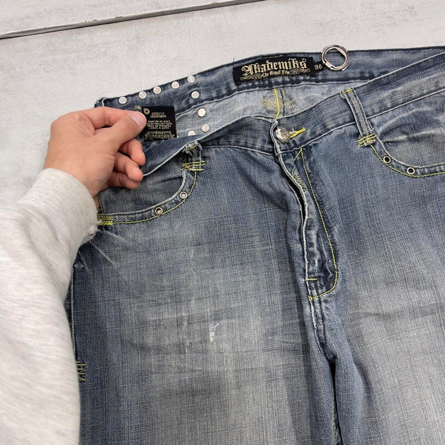 Baggy Akademiks jeans W36L33 blue wide leg denim 90s y2k style embroidered skater jeans loose