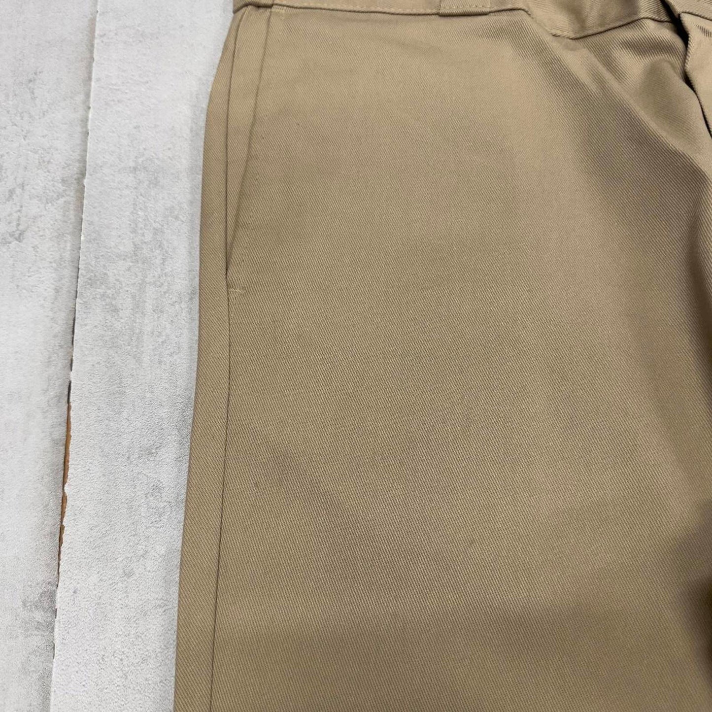 Dickies 874 Pants W38 L32 loose khaki twill chino style skater pants