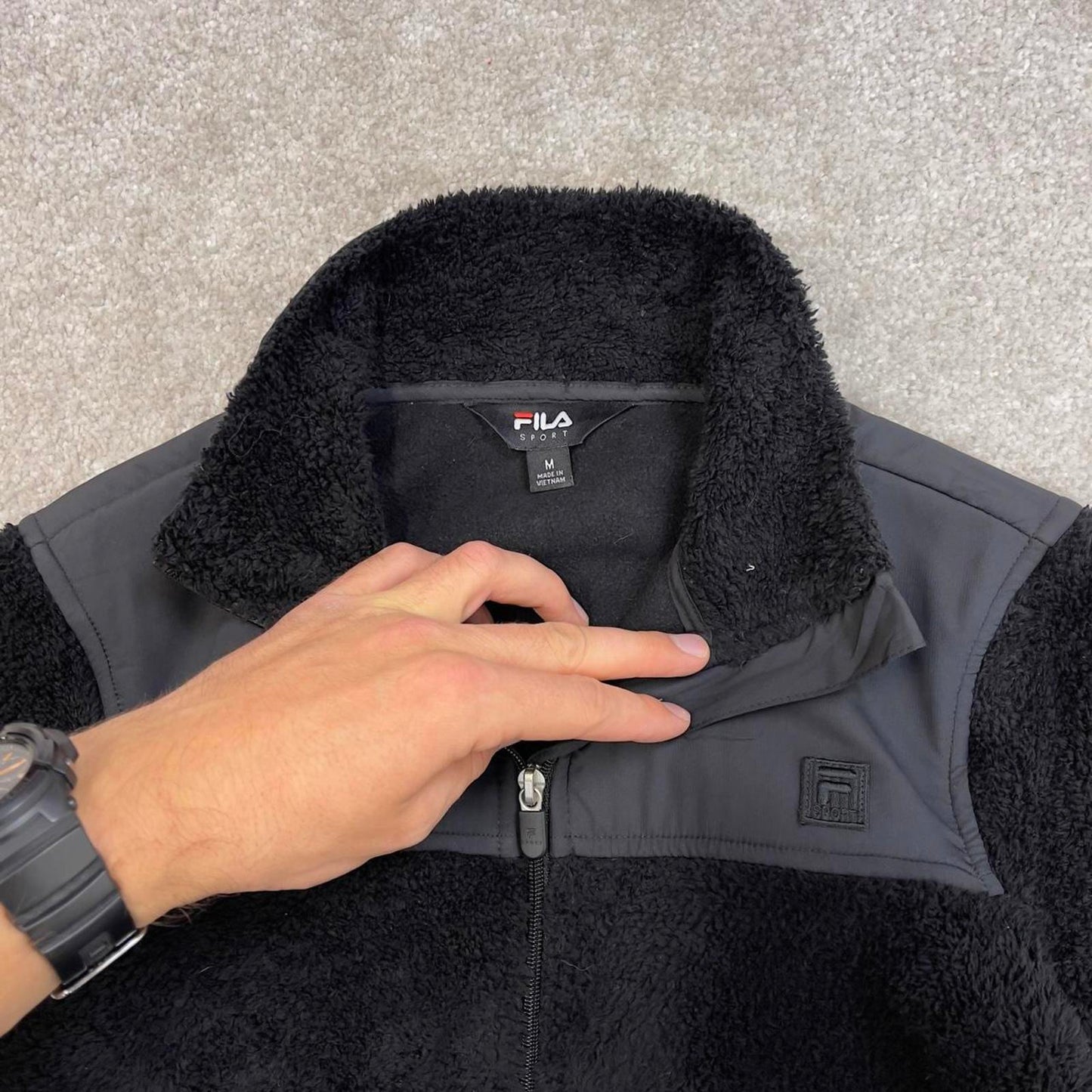 Black Fila deep pile technical fleece Medium Women's full zip up y2k style teddy bear autumn
