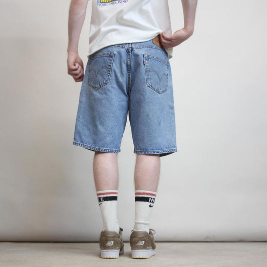 Mens Levi’s denim shorts W36