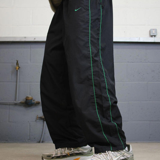 00s baggy Nike tracksuit bottoms black XXL loose y2k style sportswear track pants gym wear